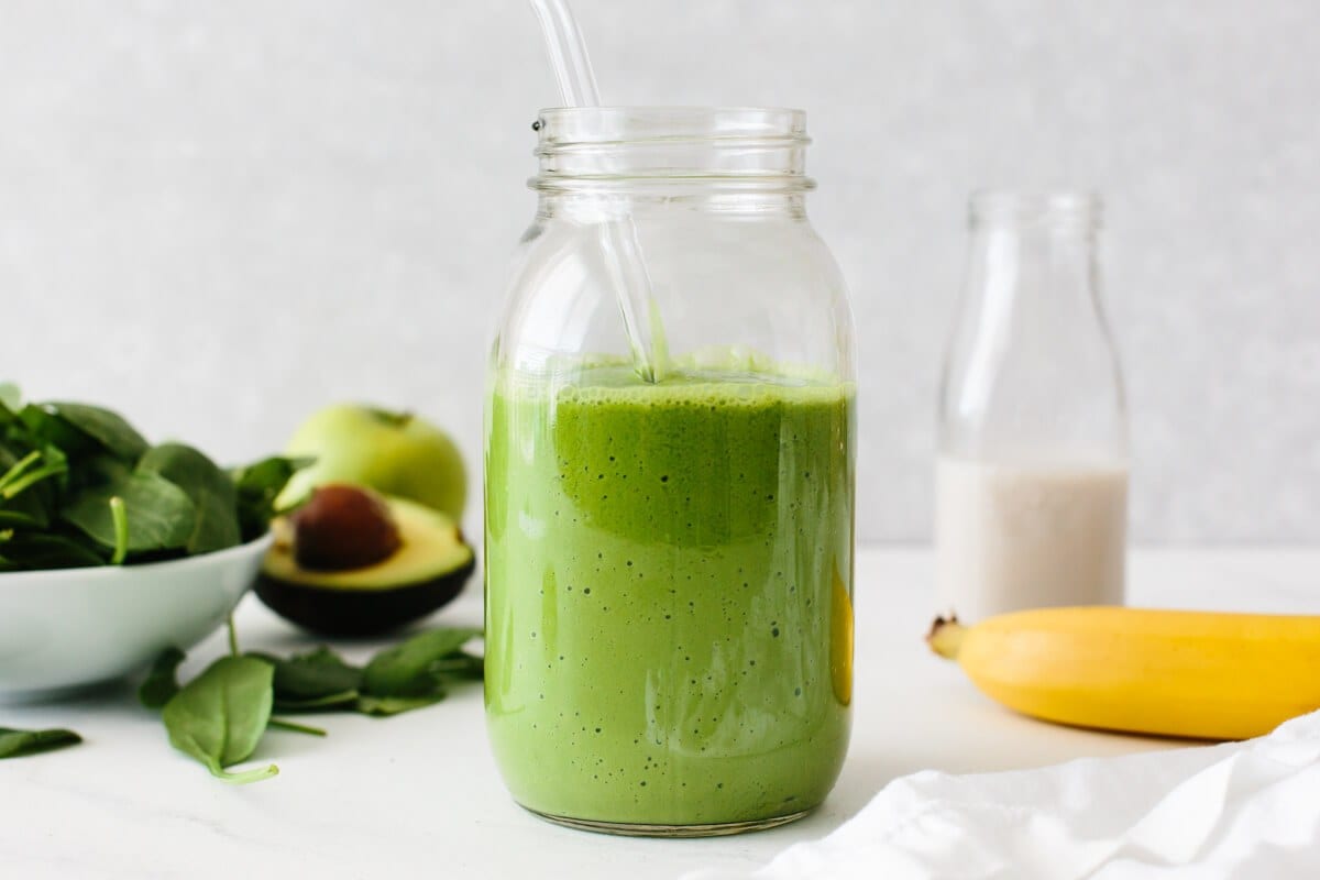 green smoothie with banana